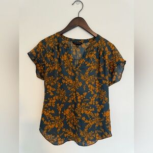 Banana Republic Women’s Blouse Size XS
